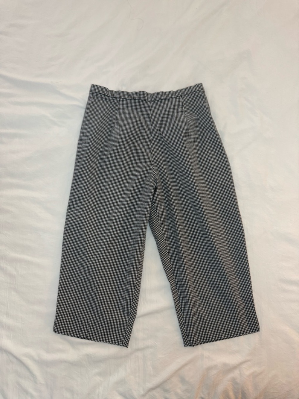 Women’s Black & White Gingham Capri Pants
